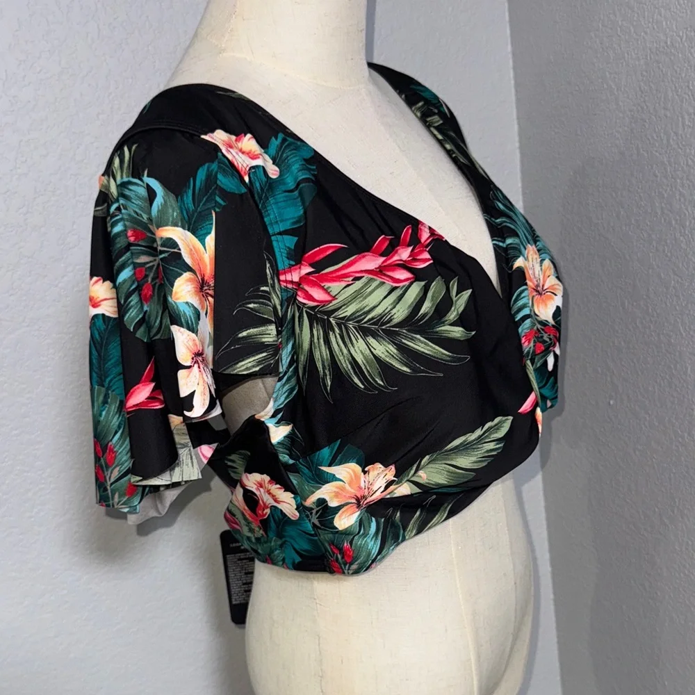 NWT-City Chic Black Floral Crop Top - Picture 5 of 5